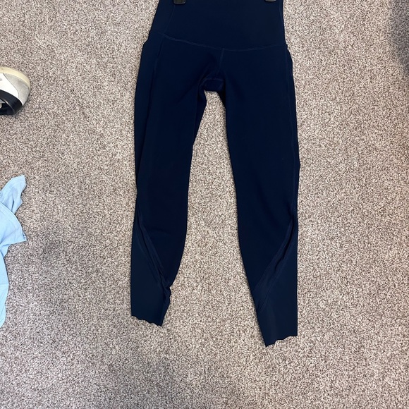 Lululemon navy leggings, size 4 cropped - Picture 2 of 6